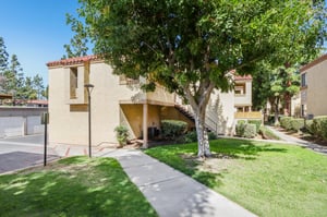 W Blaine St-S1210-005.jpg