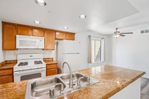 W Blaine St-S1210-016.jpg