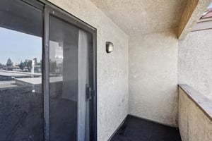 W Blaine St-S1210-028.jpg