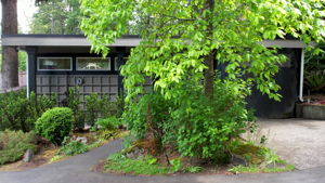 300 Sq Ft Hobby Shop & 1 Car/ Boat Garage