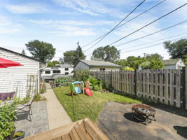  Photo 28