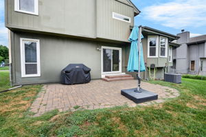  Photo 31