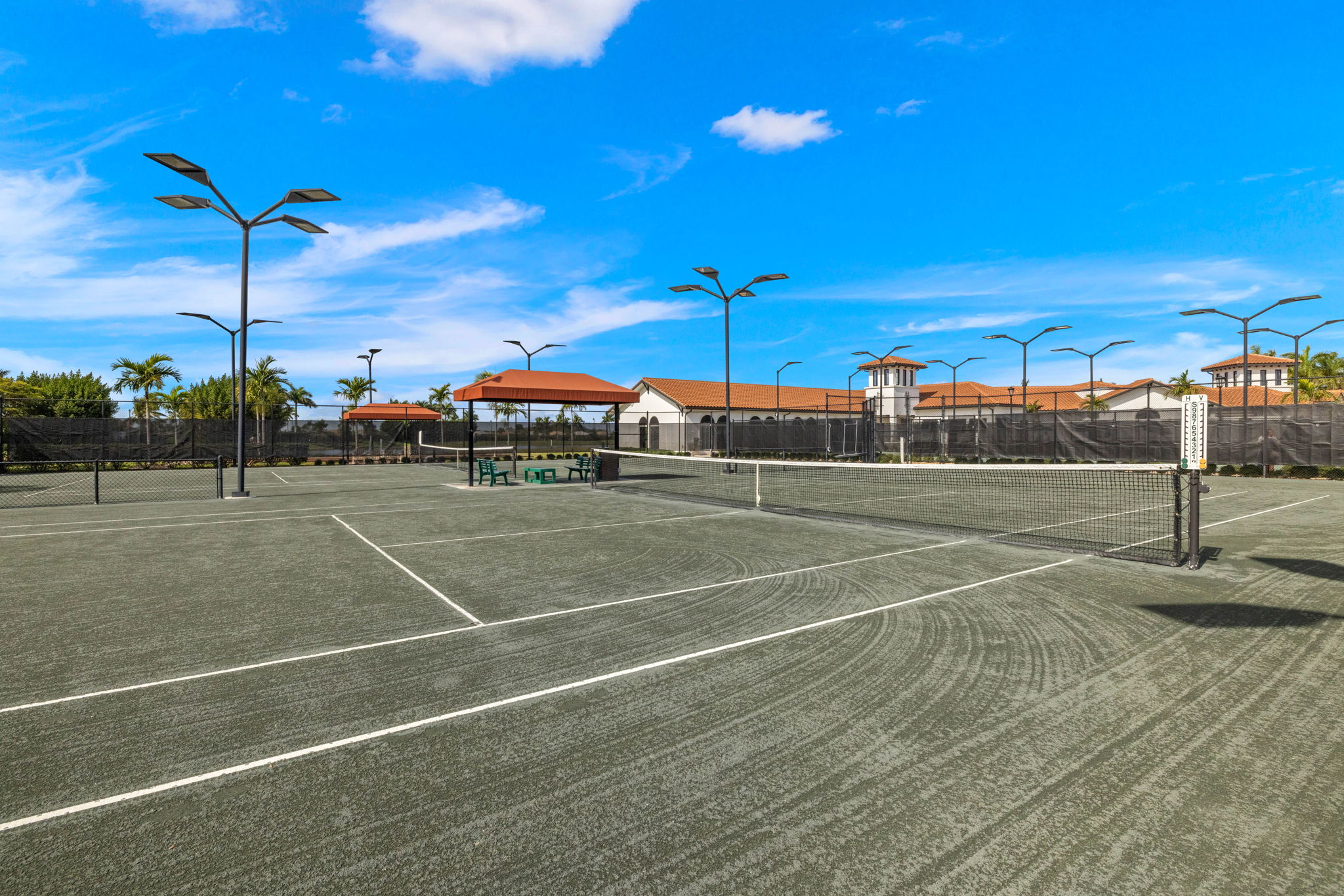 Amenity (5) - Tennis Court