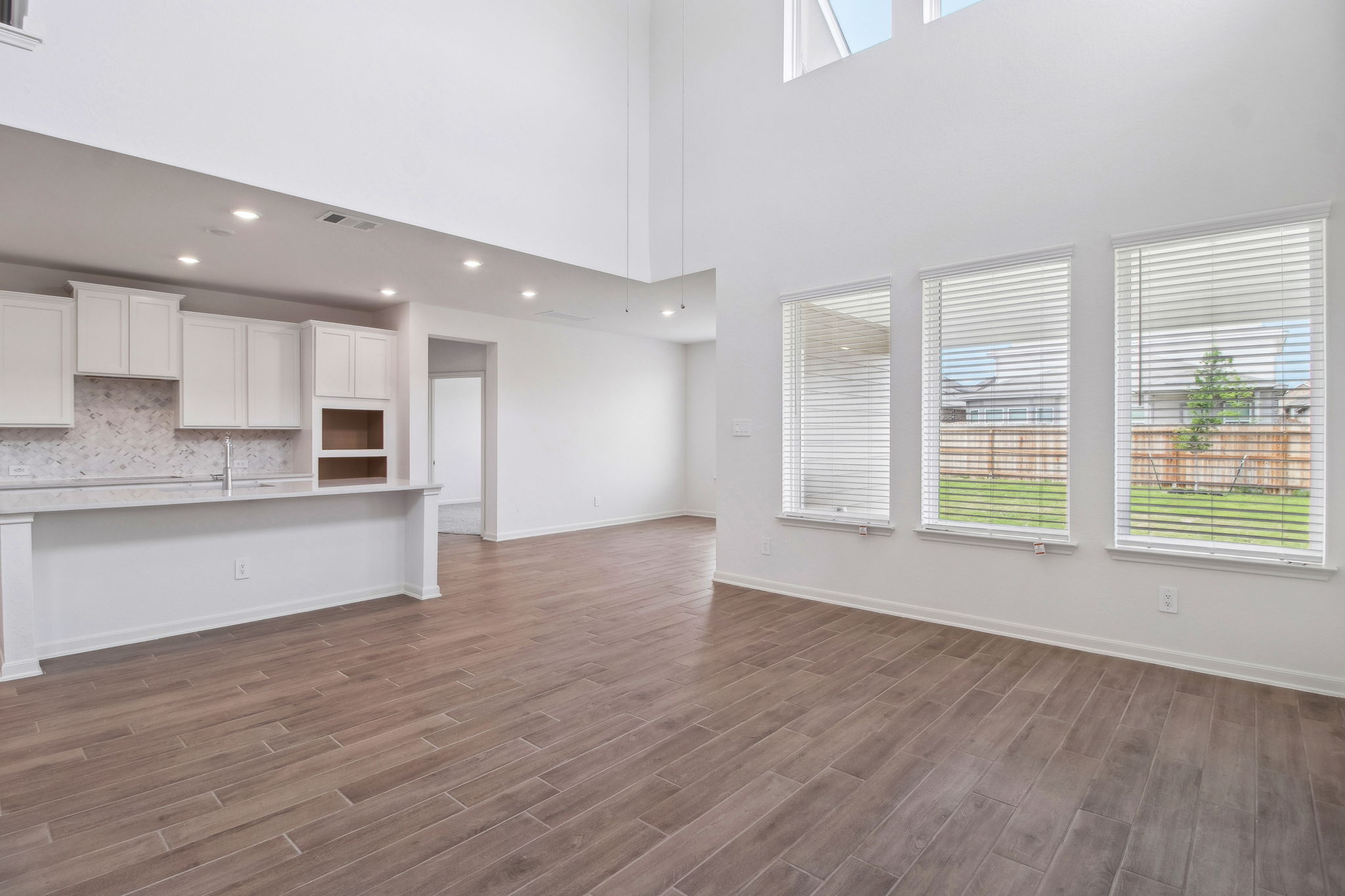 San Antonio - Sagebrooke - 11429 Sagebrooke Run, San Antonio, TX 78254 - 009