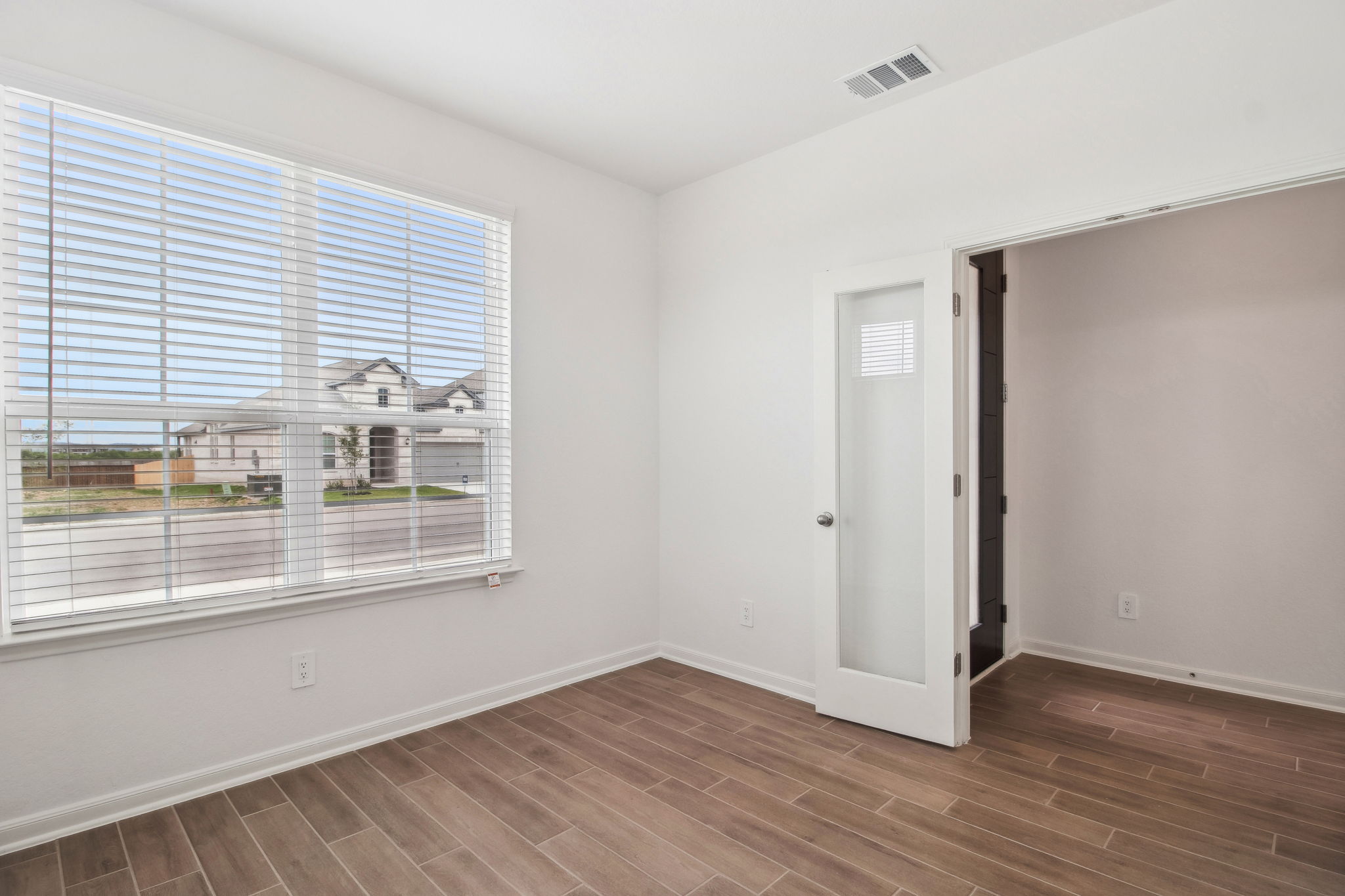 San Antonio - Sagebrooke - 11429 Sagebrooke Run, San Antonio, TX 78254 - 017