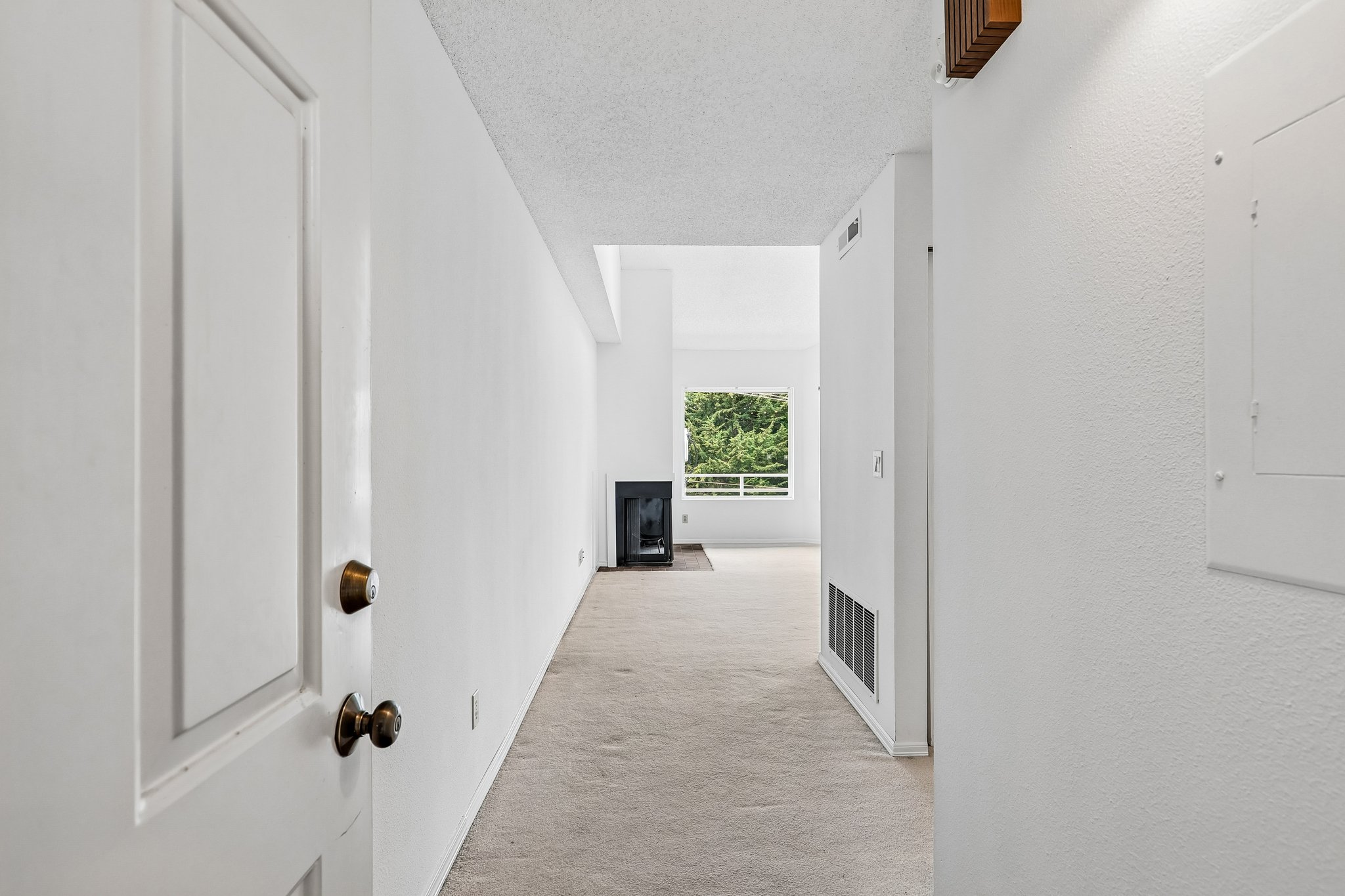 99th Pl NE unit 7-S0107-002.jpg