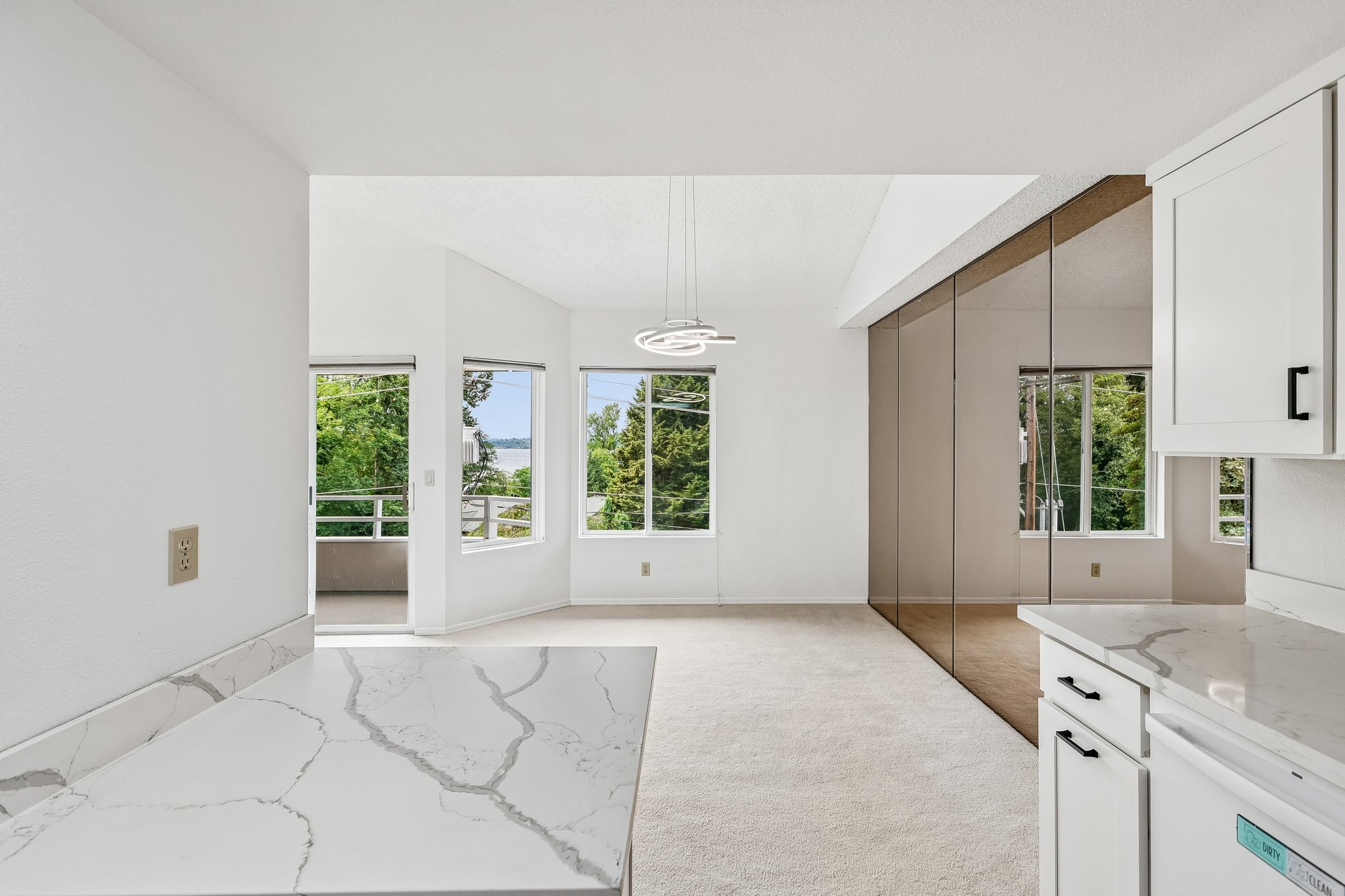 99th Pl NE unit 7-S0107-014.jpg