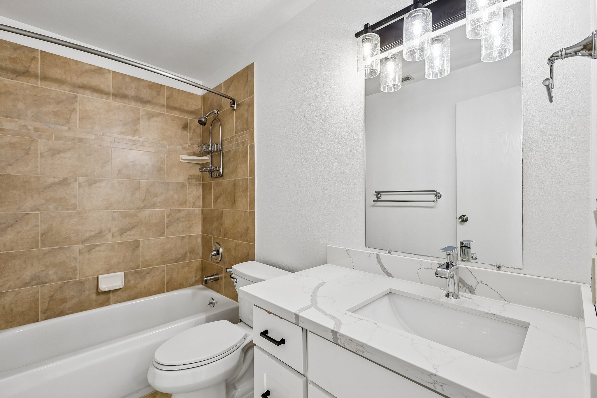 99th Pl NE unit 7-S0107-019.jpg