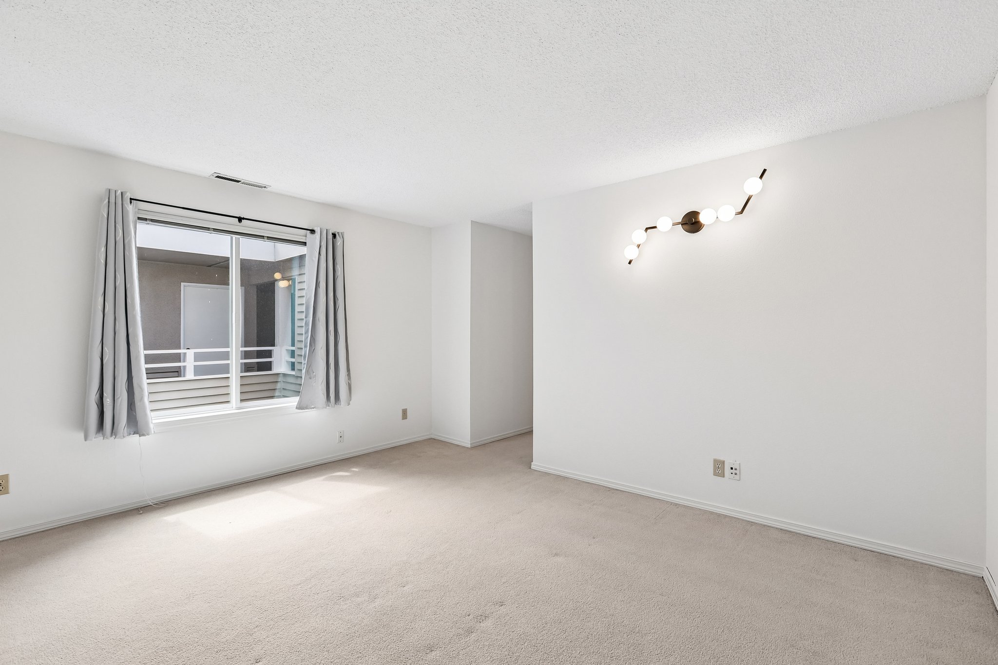 99th Pl NE unit 7-S0107-030.jpg