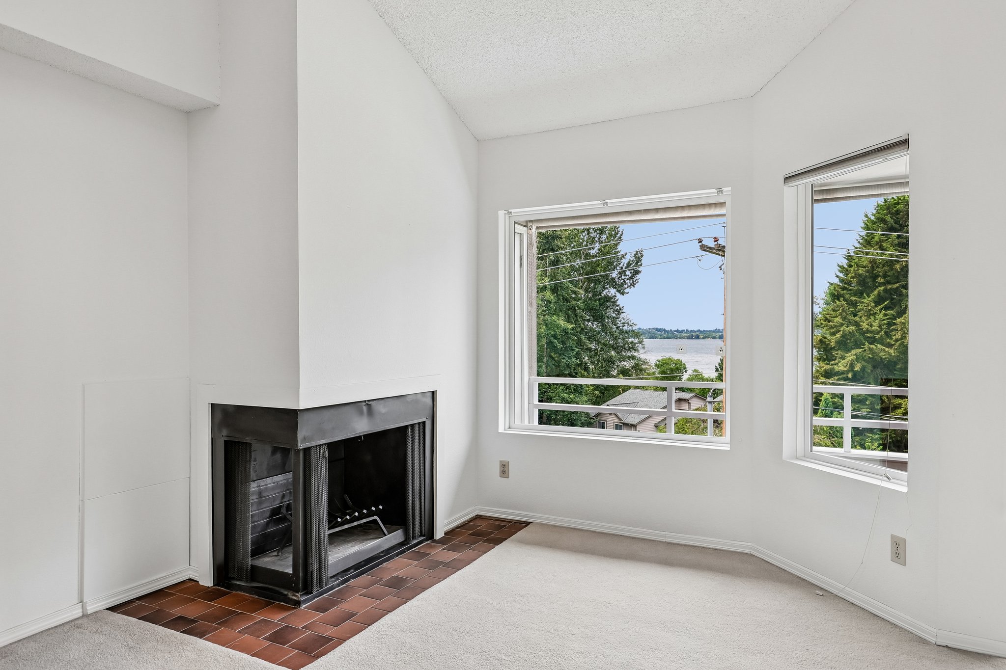 99th Pl NE unit 7-S0107-032.jpg