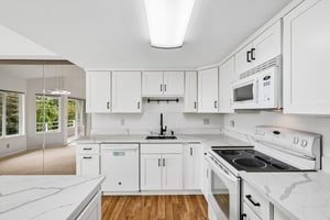 99th Pl NE unit 7-S0107-013.jpg