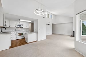 99th Pl NE unit 7-S0107-016.jpg