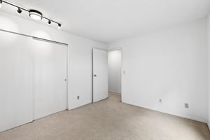 99th Pl NE unit 7-S0107-023.jpg