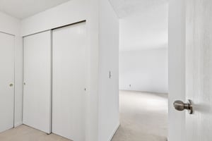 99th Pl NE unit 7-S0107-024.jpg