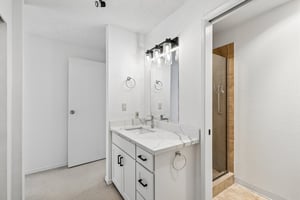 99th Pl NE unit 7-S0107-026.jpg