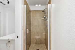 99th Pl NE unit 7-S0107-027.jpg