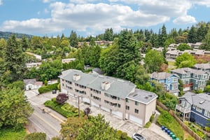 99th Pl NE unit 7-S0107-041.jpg