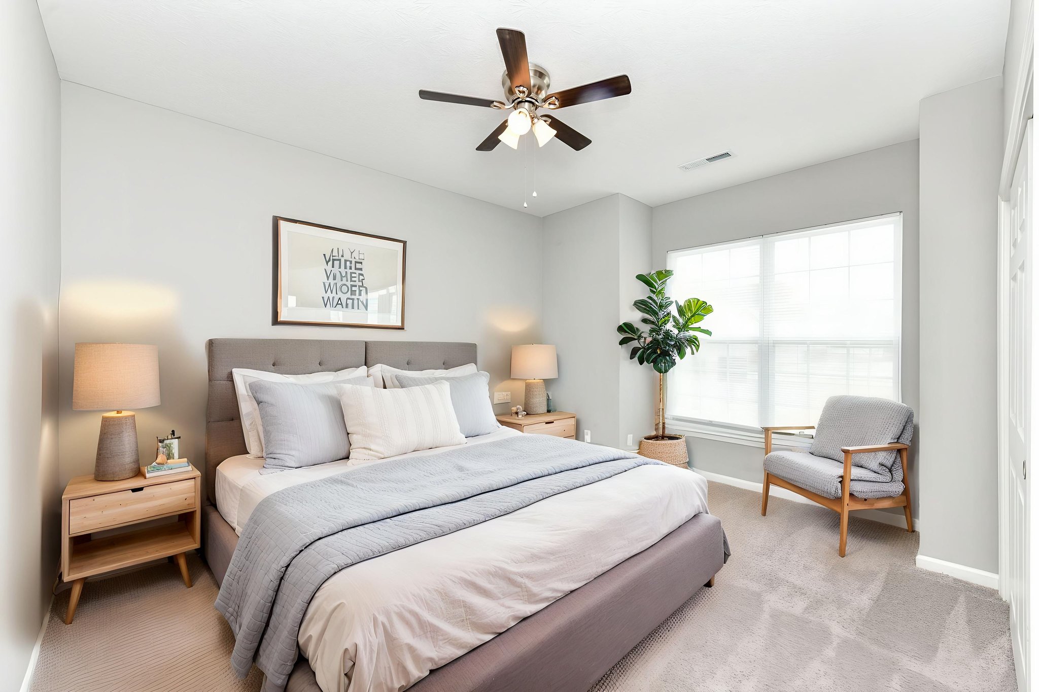 DSC_4833 virtually staged.jpeg