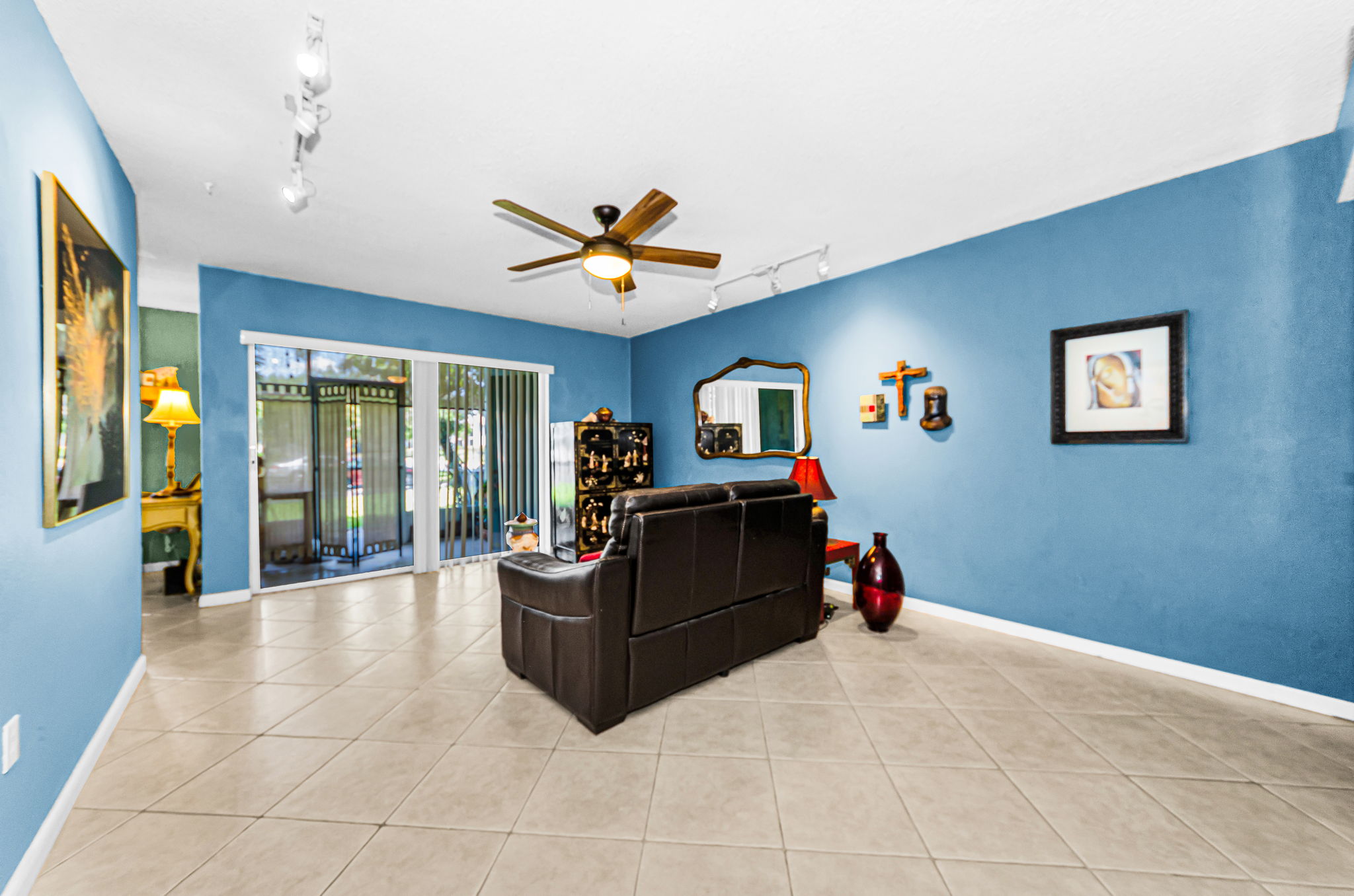 Living Room2