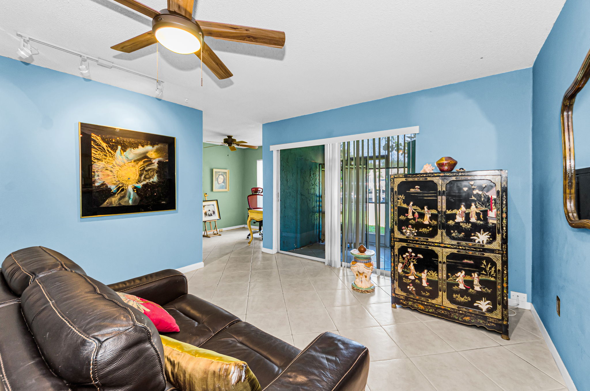 Living Room4