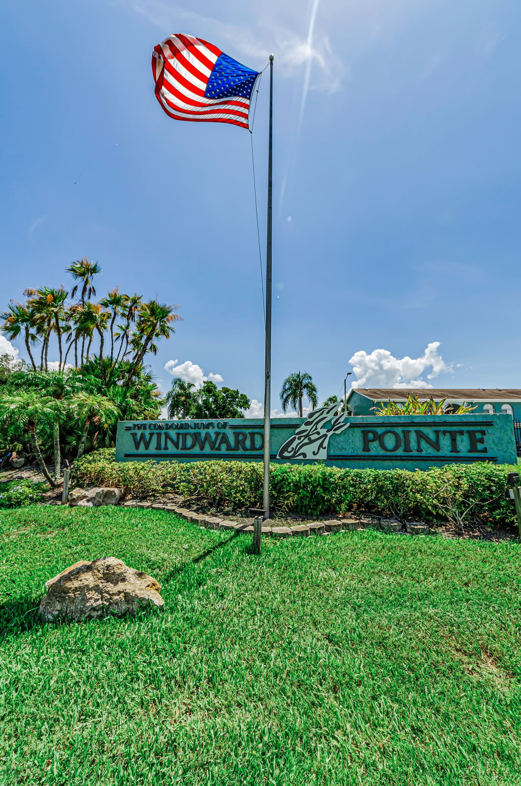 3-Windward Point Entry