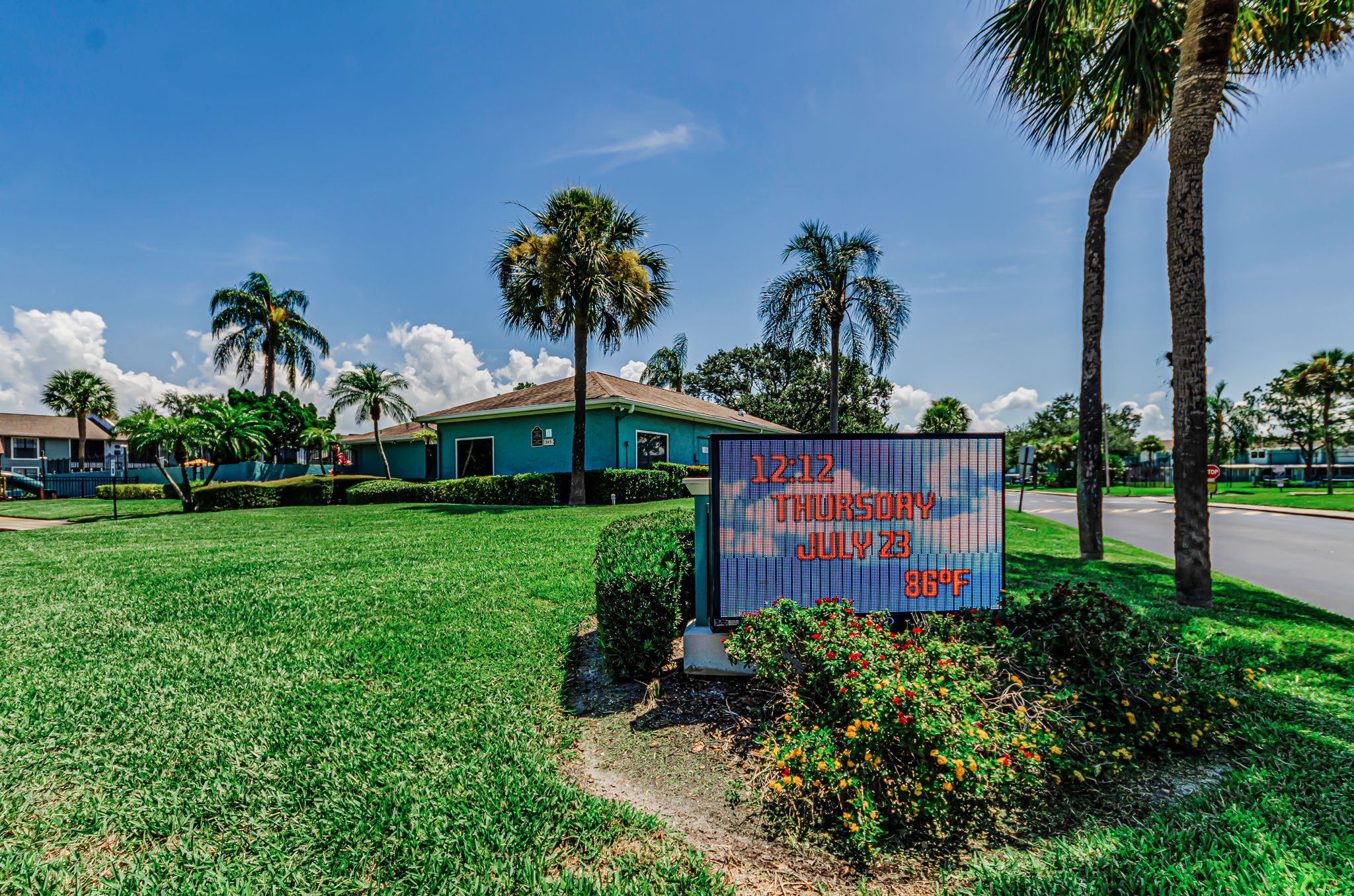 30-Clubhouse