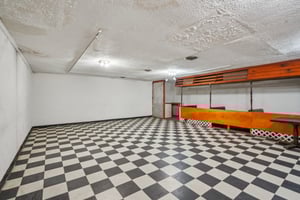 GA-83-S2606-006.jpg