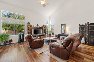 Living Room (3)