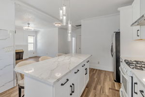 013_1144 S 9th St