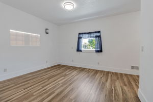 018_1144 S 9th St