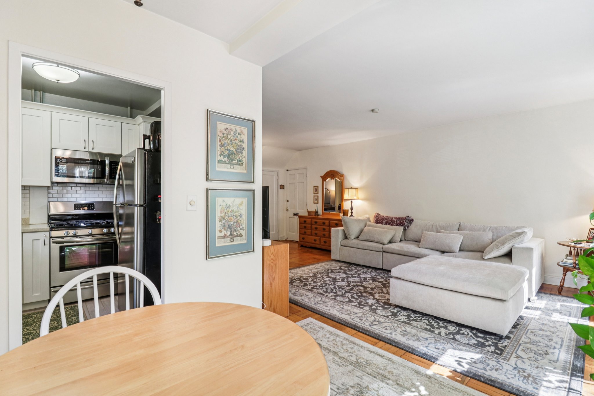 Valley Dr-S0704-016.jpg