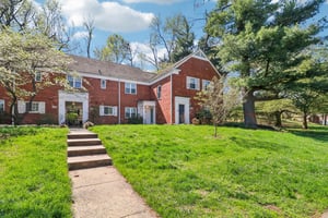 Valley Dr-S0704-003.jpg