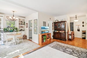 Valley Dr-S0704-013.jpg