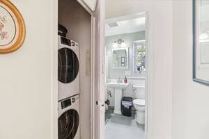 Valley Dr-S0704-029.jpg