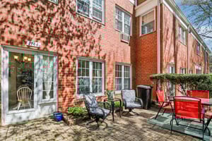 Valley Dr-S0704-030.jpg