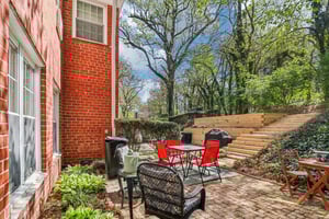 Valley Dr-S0704-031.jpg