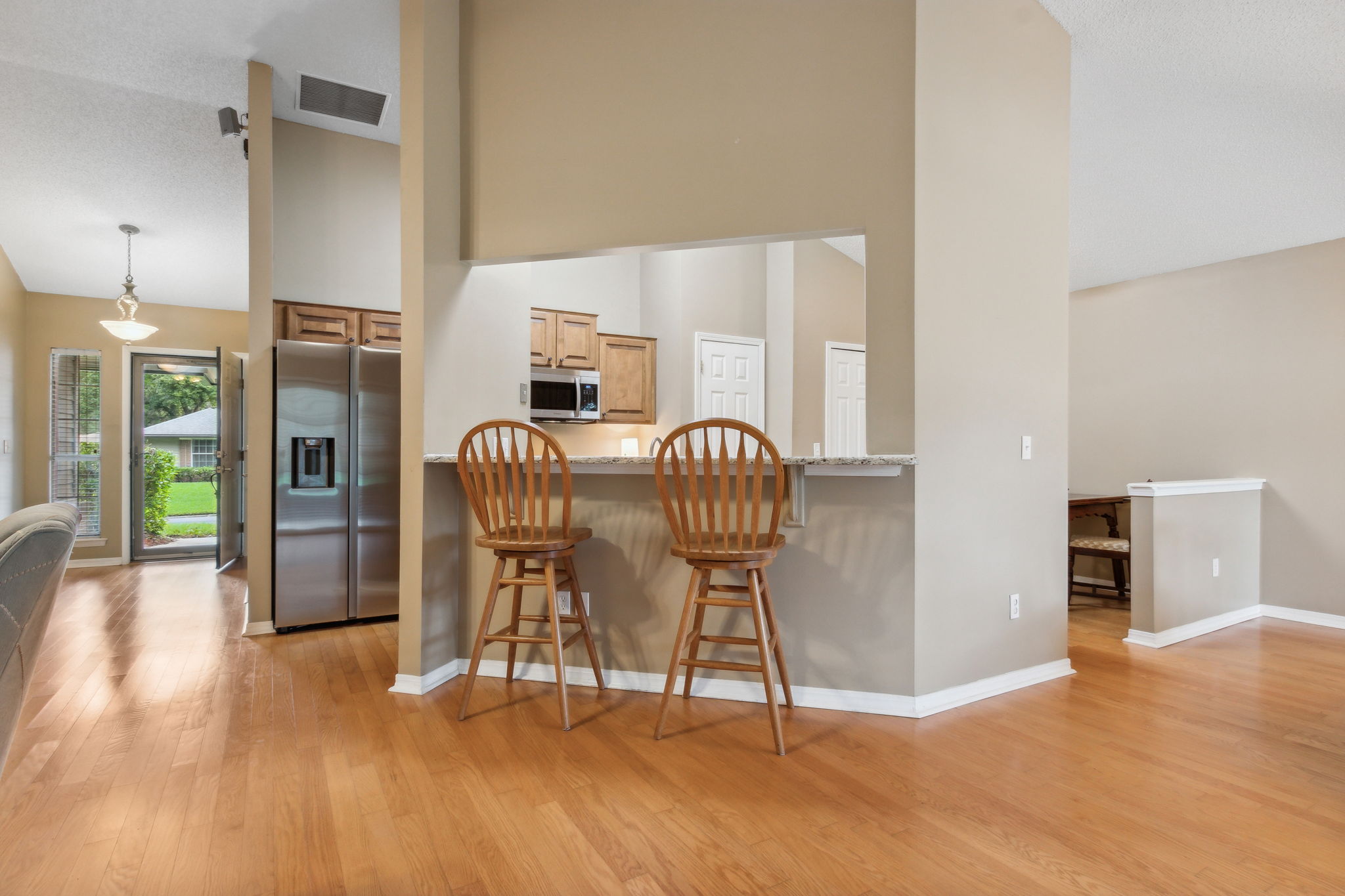 Foyer/Kitchen