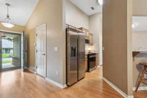 Foyer/Kitchen