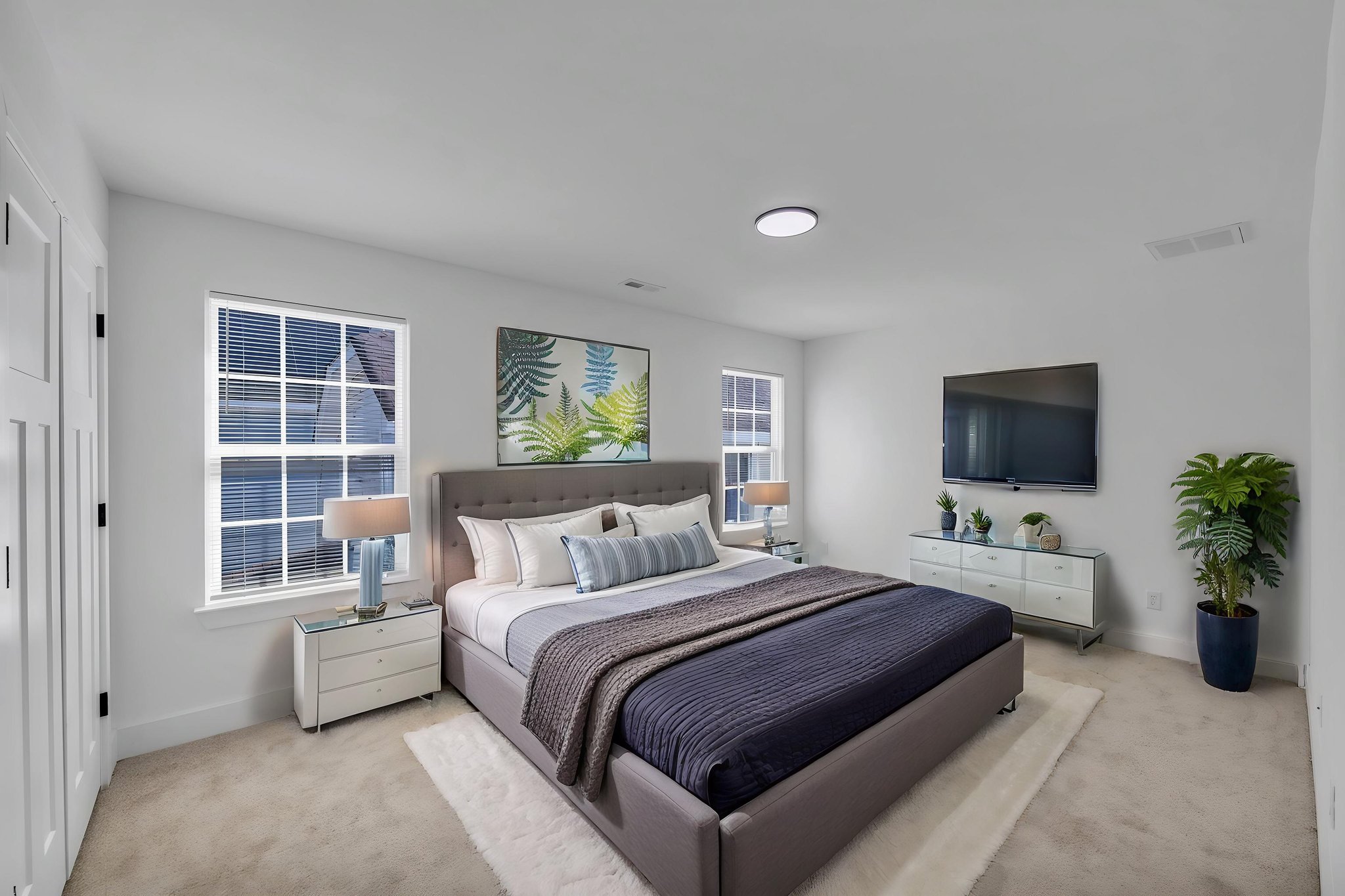 DSC_9318 virtually staged.jpeg