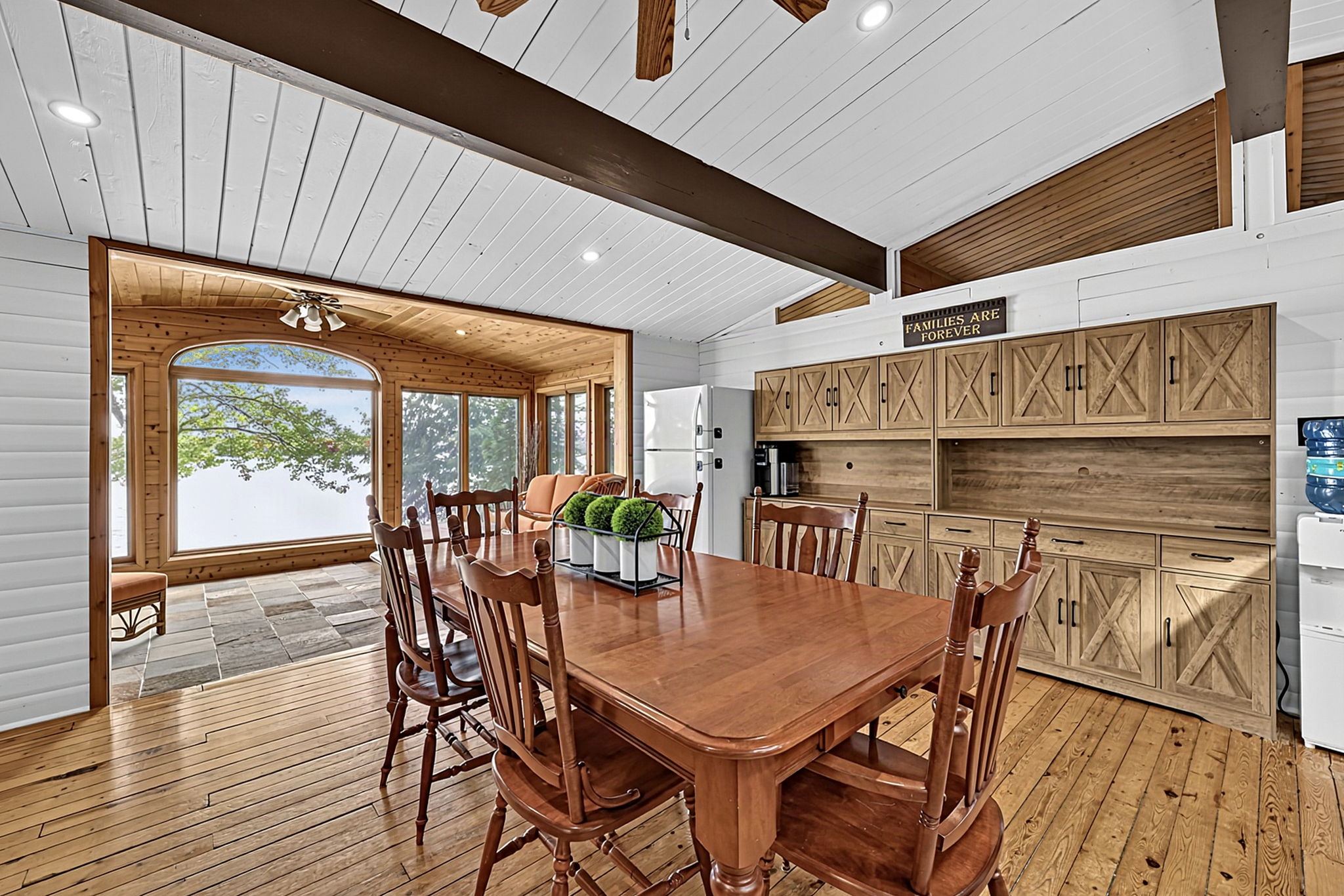  Photo 30