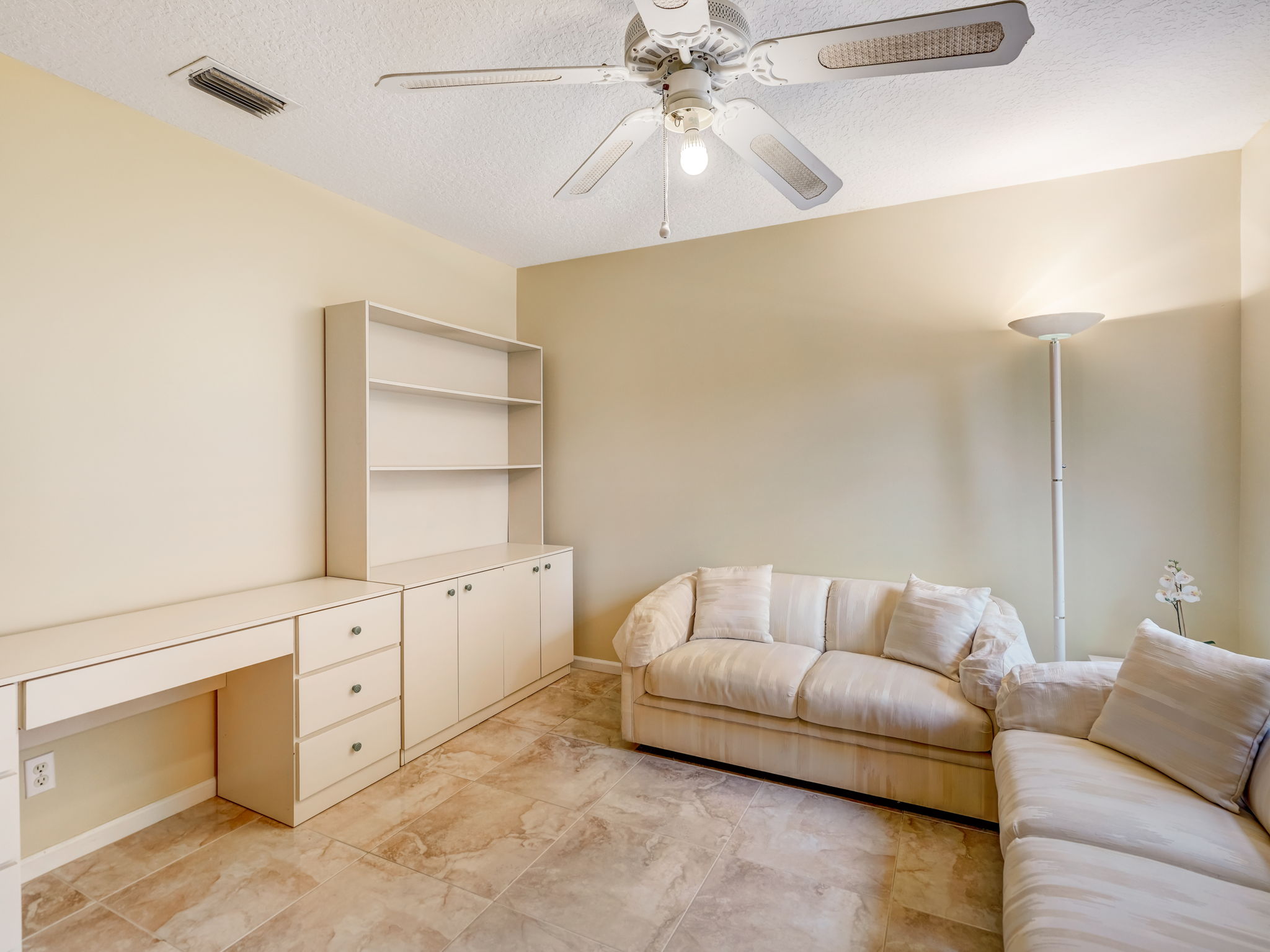 Peninsula Way-049