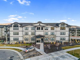  Photo 0