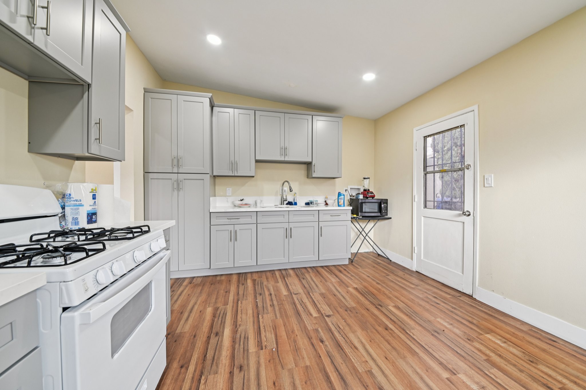 W Milton St-S1811-009.jpg