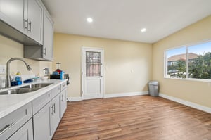 W Milton St-S1811-008.jpg