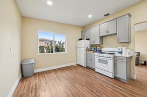 W Milton St-S1811-010.jpg