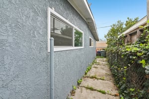 W Milton St-S1811-020.jpg