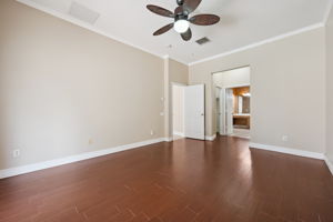  Photo 0