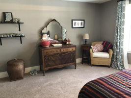 Large 2nd bedroom upper level