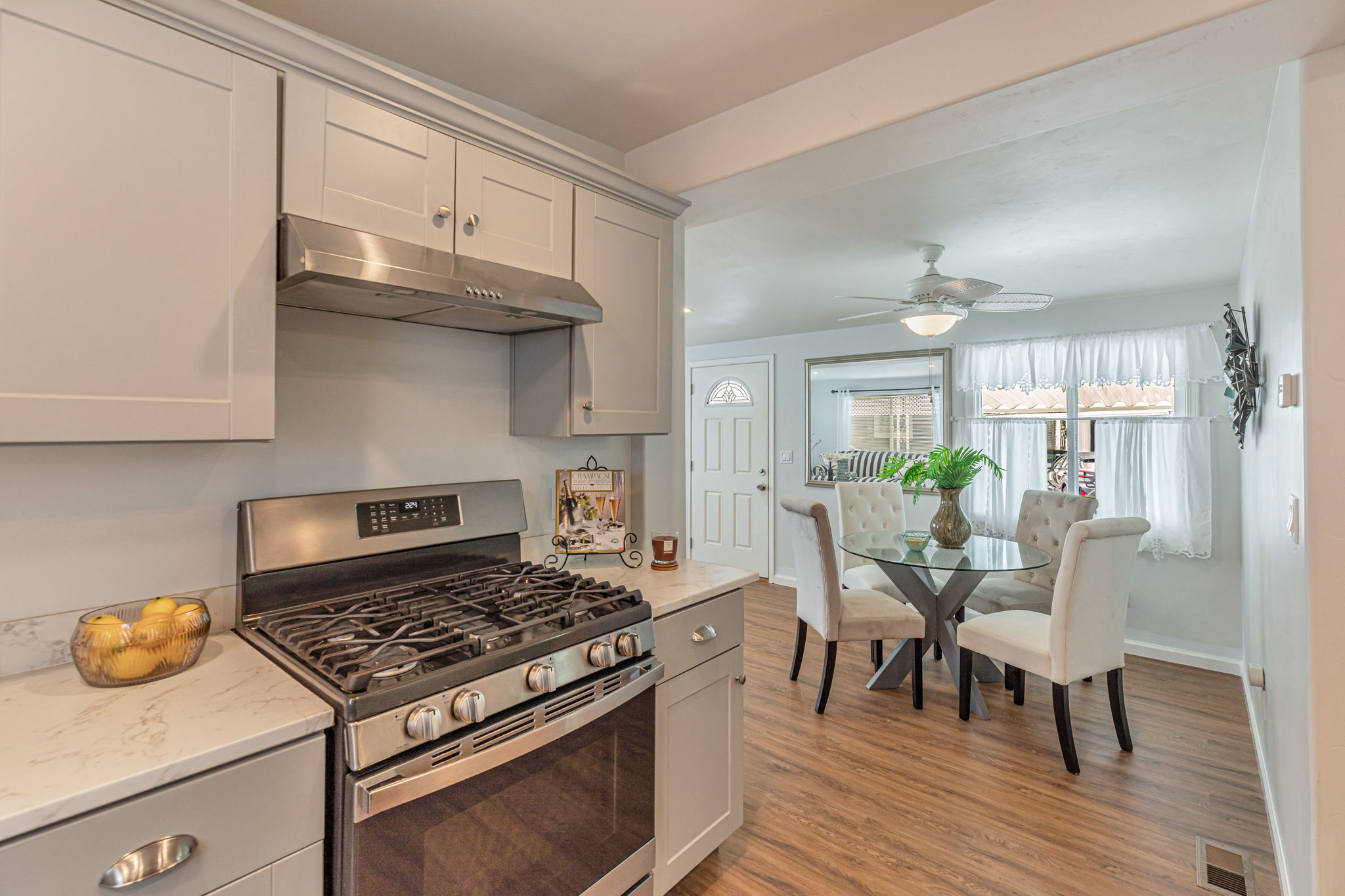 019_1146 Birch Ave 57