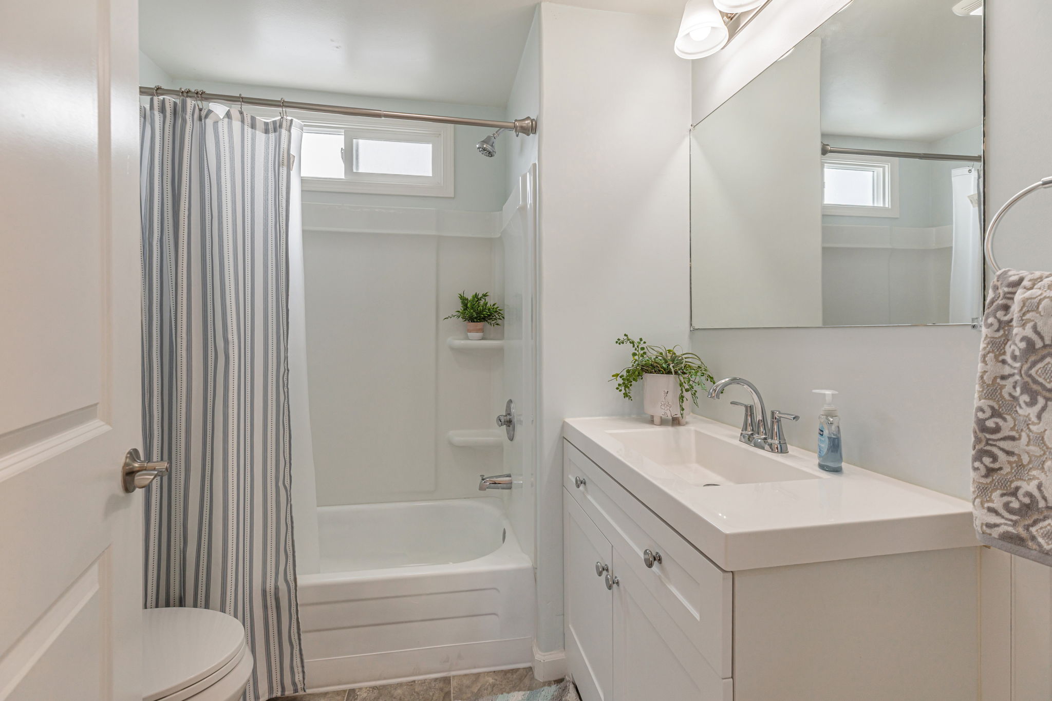 031_1146 Birch Ave 57
